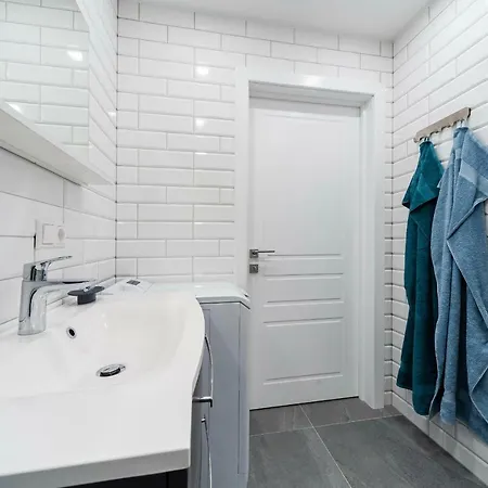 Lovely Oldtown דירה *